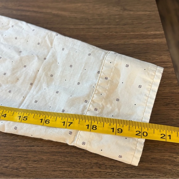 ❤️ Banana Republic Cream Button-Down Shirt Size L - Picture 10 of 11